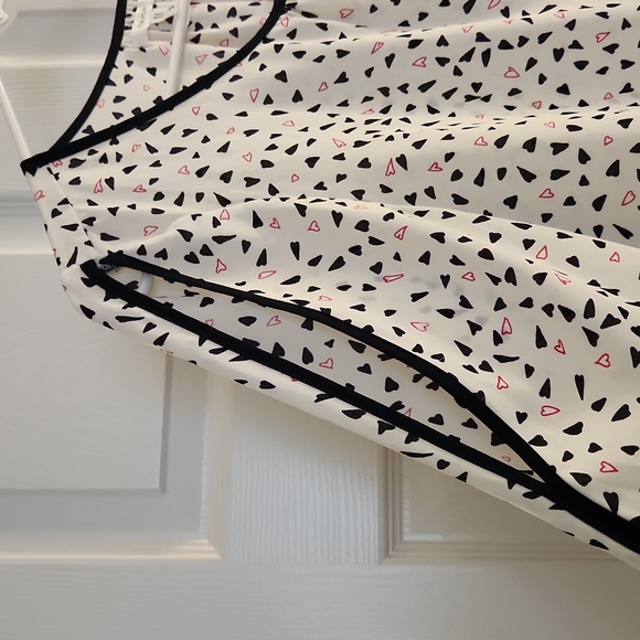 Maurices Heart Blouse - Picture 2 of 5